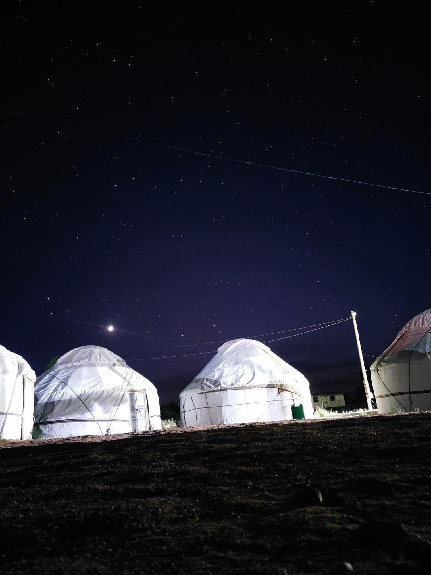 Guest House And Yurt Camp "Ailuu" Tong Zimmer foto
